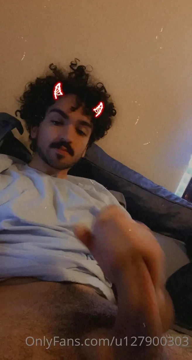 Hope we are having a happy friday don t mind the messy hair 