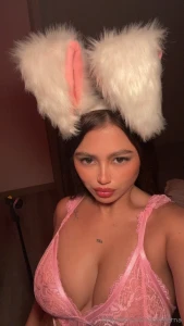 Are u into latina snowbunnies