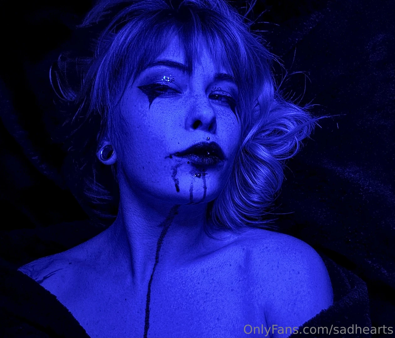 Come to mee fake bl00d 