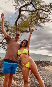 We love you guys greetings from maui earthlings thetigerritchie