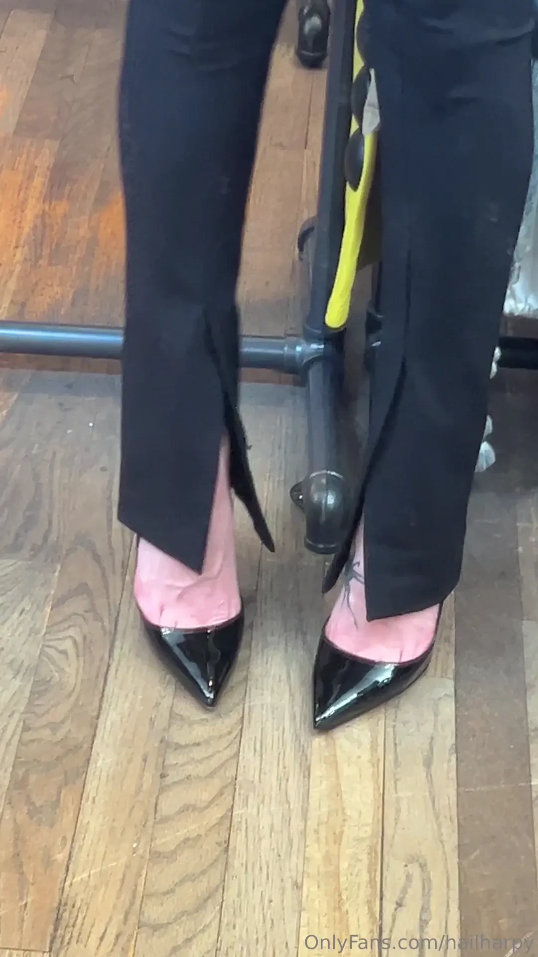 Do i suit red bottoms 
