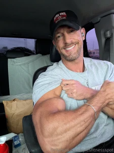 Hard cock and harder biceps part 1