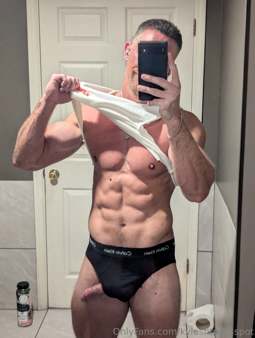 The gym always makes me horny part 1 