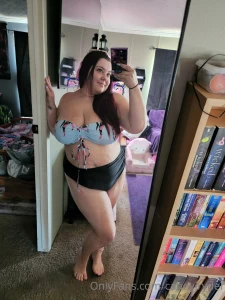 Don t scroll past your favorite body s begging for attention