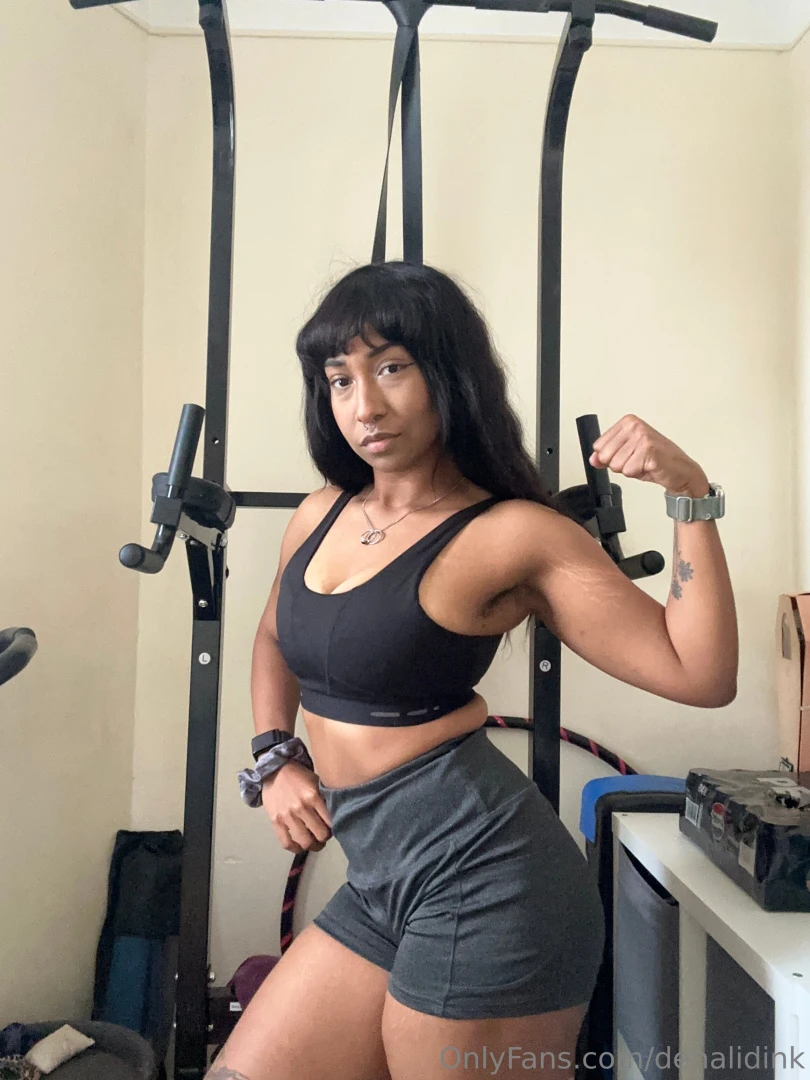 Getting distracted before my workout and flashing my bits tags gym part 2 