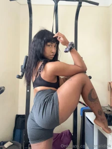 Getting distracted before my workout and flashing my bits tags gym part 1