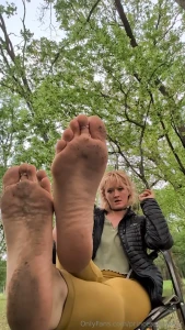 I want your cock between my little piggies come camping with me