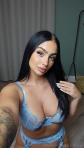 Do i look like your favorite today