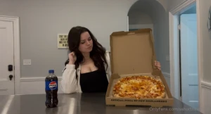 Didn t receive this in your dm s send me a message saying pizza