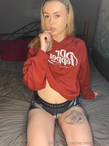 Will be offering customs pics and vids today will be taking 5 off