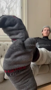 Just watch this on repeat and get fucking weak foot fags