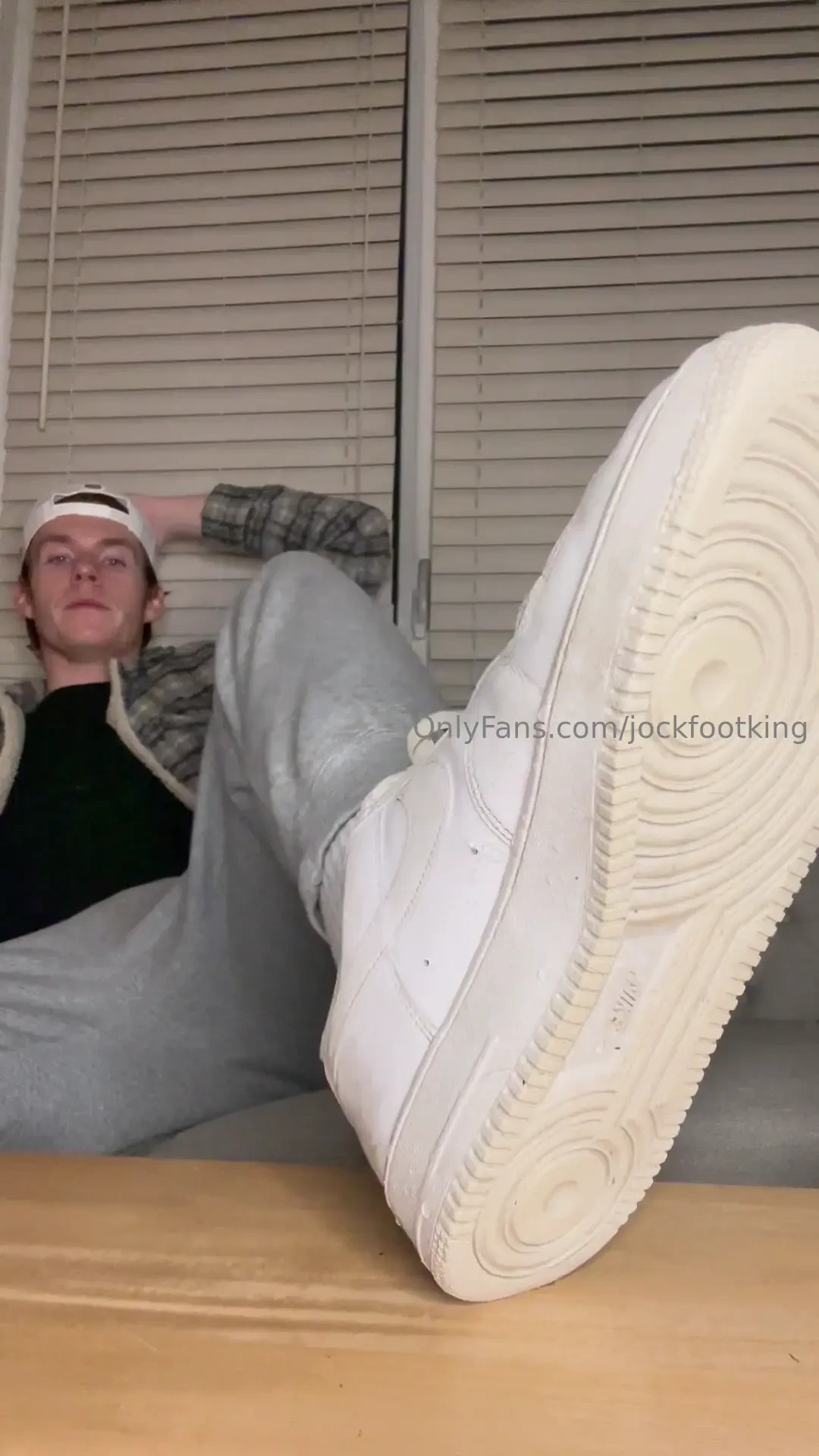 Get weak for me before you watch this video i want you to go stare at 