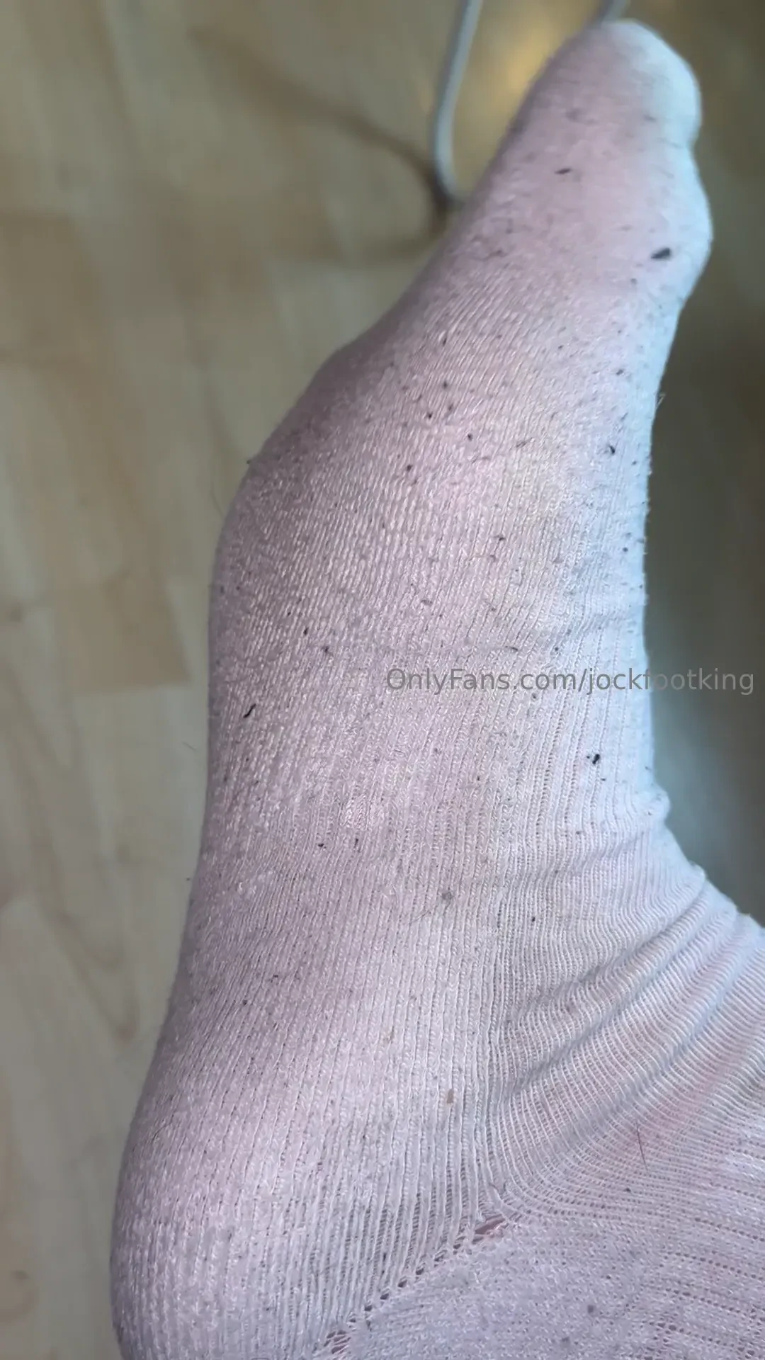 Sniff my socks right after the gym sound on pigs 