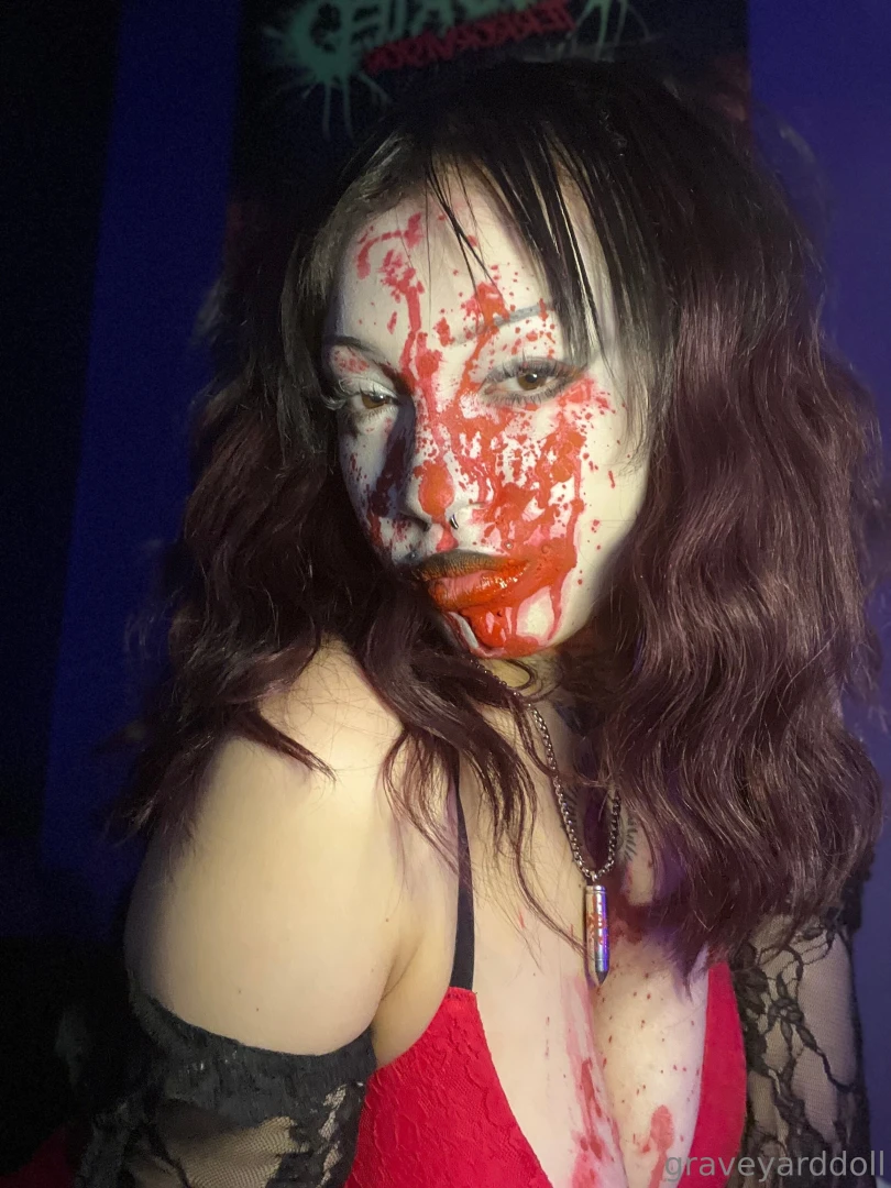 Back on my bloody shit 