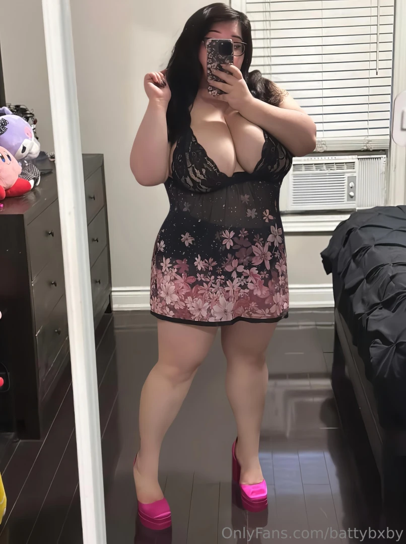 Can i get some commotion for the cute af new nighty and heals 