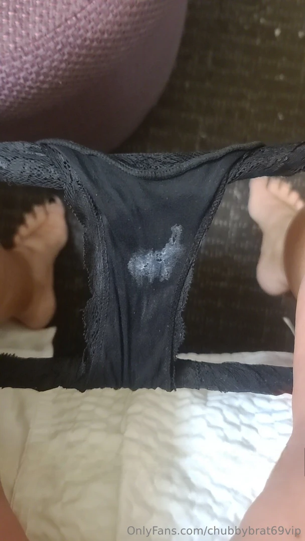 My creamy cunt always leaving a mess 