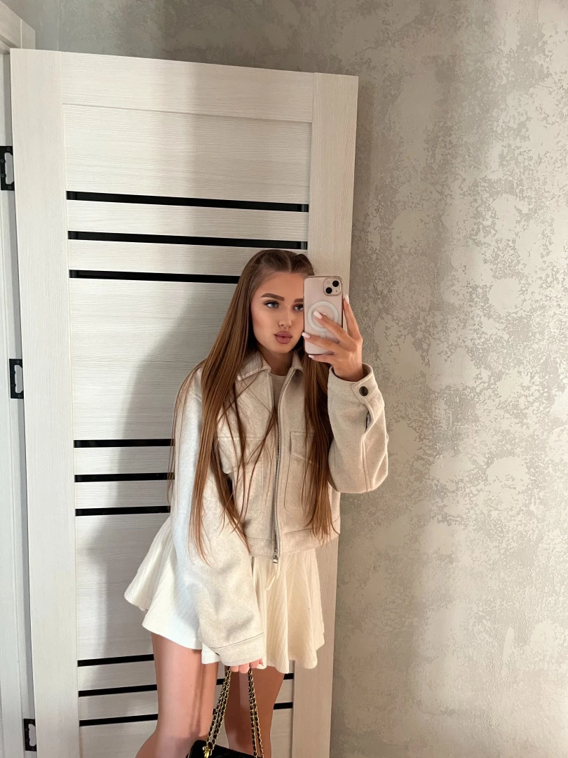 A subtle beige look for the perfect outing today i chose a light and part 1 