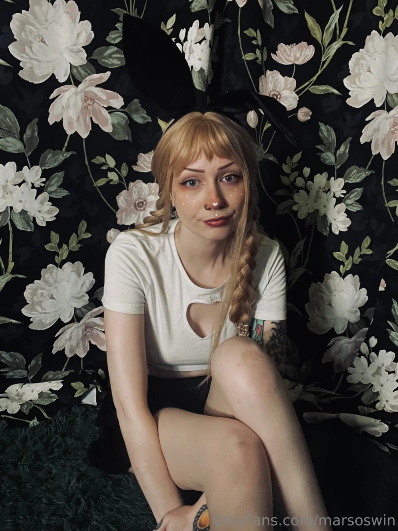 Bunny s showin off for you wanna see more you know you do should bunny 