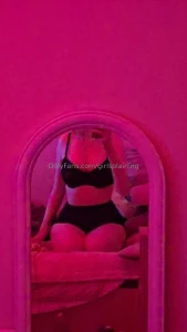 Some blurry red ones hehe like my hazy needy mind rn