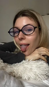 Do you like blondes with glasses