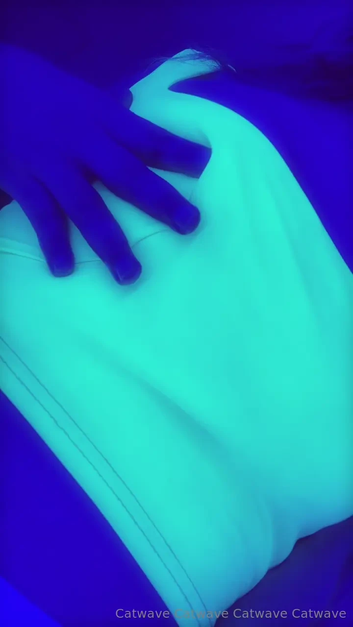 Glowy touches 
