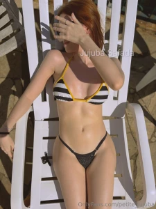 Posted a lot more bikini pics at jujubasafada_rj catching some sun by