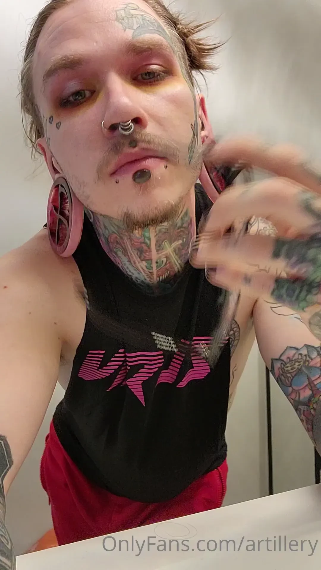 Yall into makeup or naw 