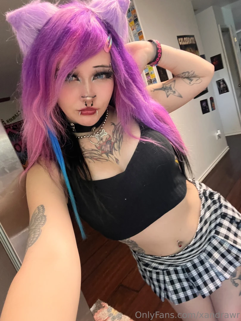 Dm me to find out if im wearing panties under my skirt hehe lt 3 
