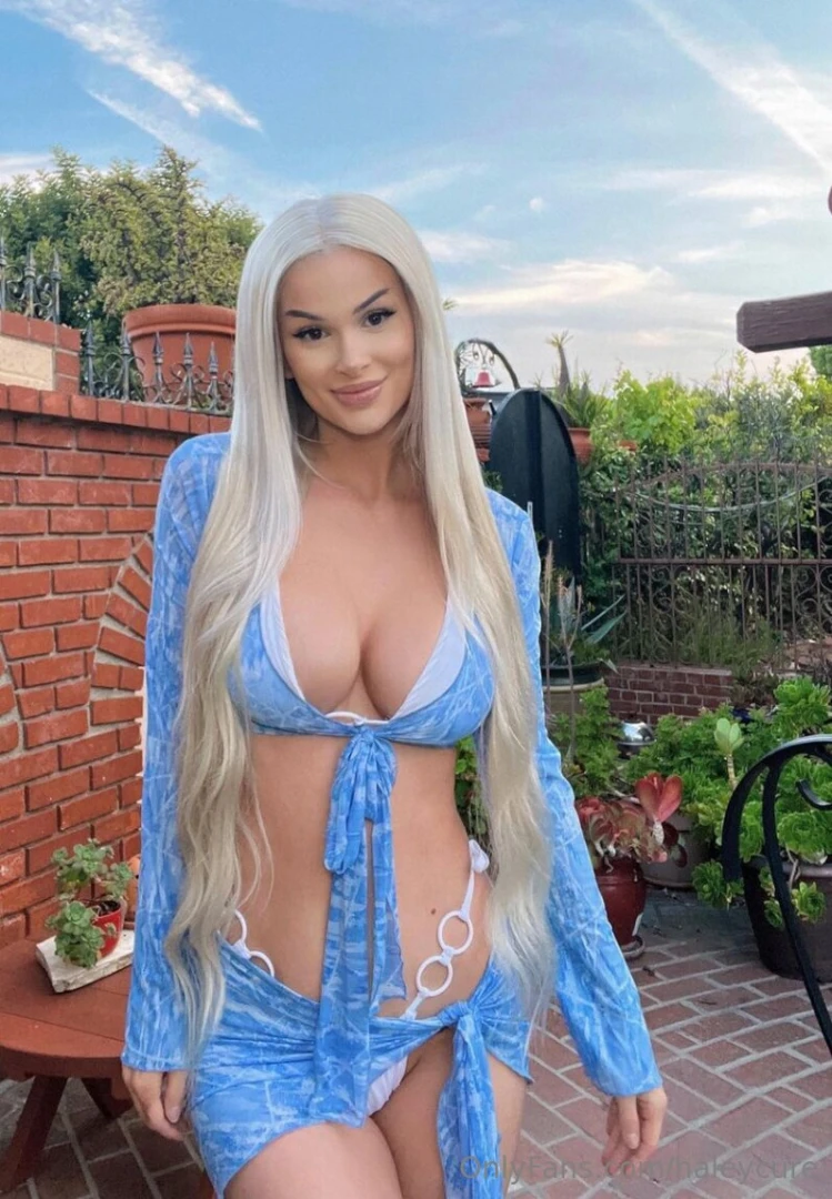 They said wear something eye-catching so i became the view 