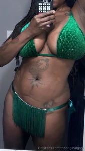 Revamping my medusa burlesque costume this is what i have so far part 1