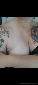 These new tan lines though