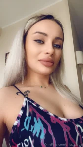 Do you want to kiss my chest and go down little by little to the place