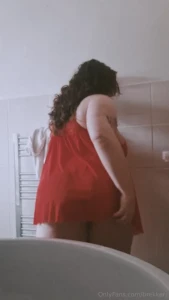 Still undecided do i suit red