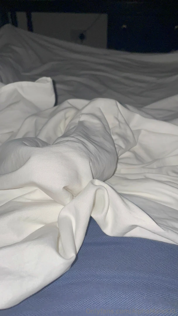 Woke up this morning 3am sent this vid out talking and wanking under 