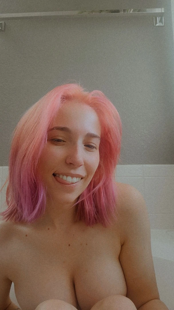 Thought yall might like these in my dms rn hi i m omw part 2 