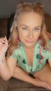 We almost made it to friday yay hope y all had an amazing day