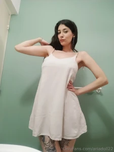 Can you imagine being my servant while i get dressed