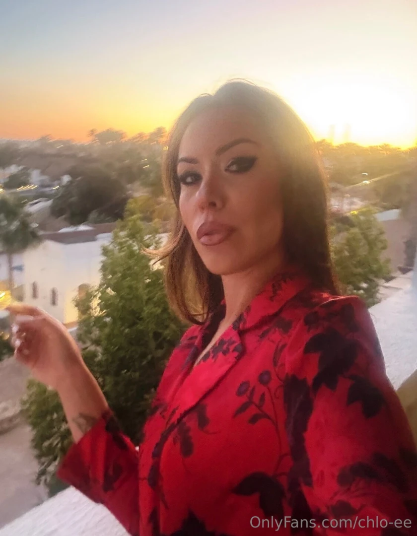 Giochi di sguardi e desiderio vuoi vedere di pi 