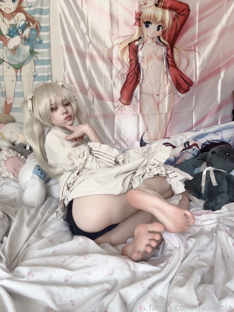 A little more sora just 4 u thank u for being here 18 pics and 2 vids part 9 