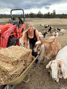 I m building a fence on my property so i can take content for you guys