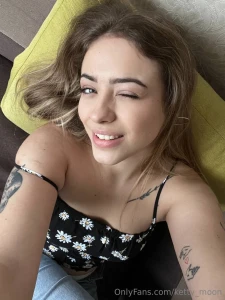 Lots of people want attention but you re not just lots of people are