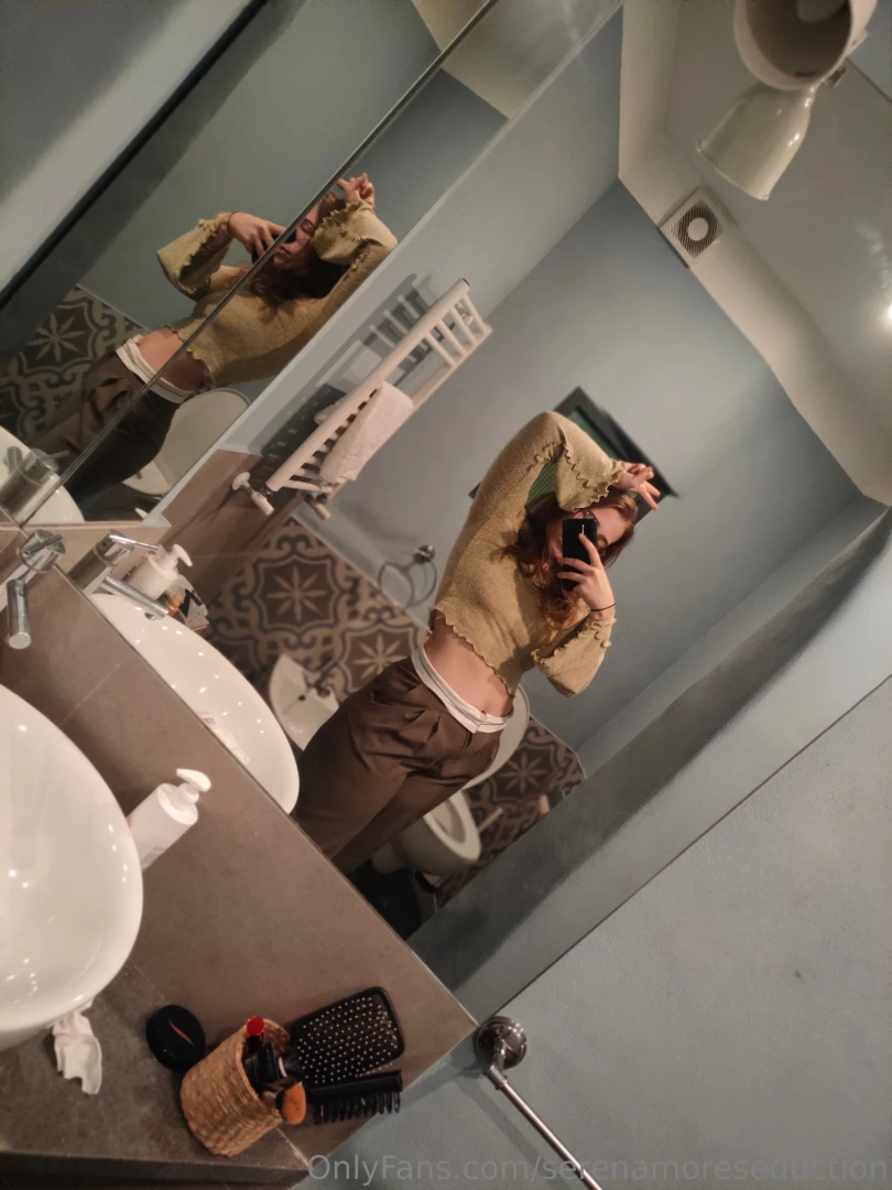 Buongiorno cuccioli stamattina sono molto attiva chi vuole divertirsi 