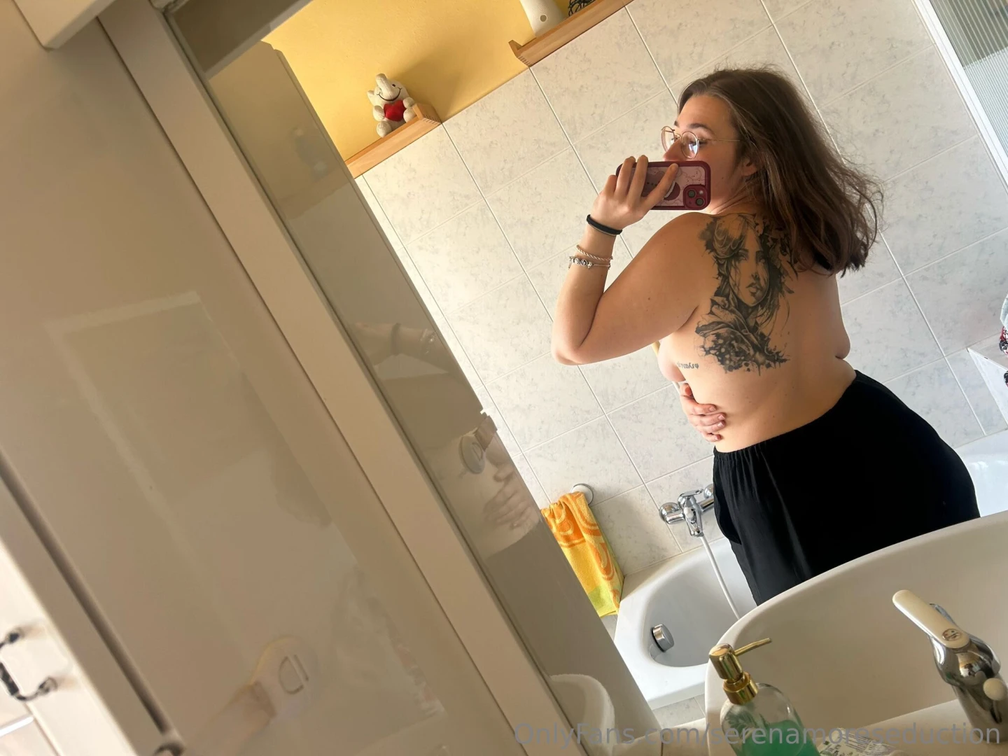 La mattina sono un po impacciata e mi caduto il reggiseno che dite del 