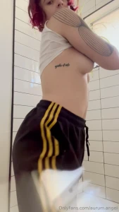 Idk what came over me i just woke up and immediately wanted to strip