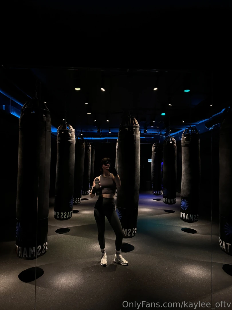 In the gym when it s dark and quiet it s easier to focus no 