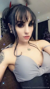 Thank you all for 700 subs dm me let s chat about content you may want