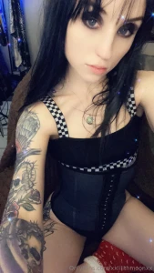 Come see me on myfreecams and chaturbate live usually online by 5-6pm