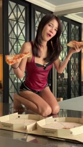Pizza or me part 4