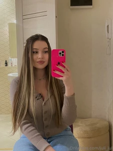 Sat down to take a selfie didn t get up until an hour later i think