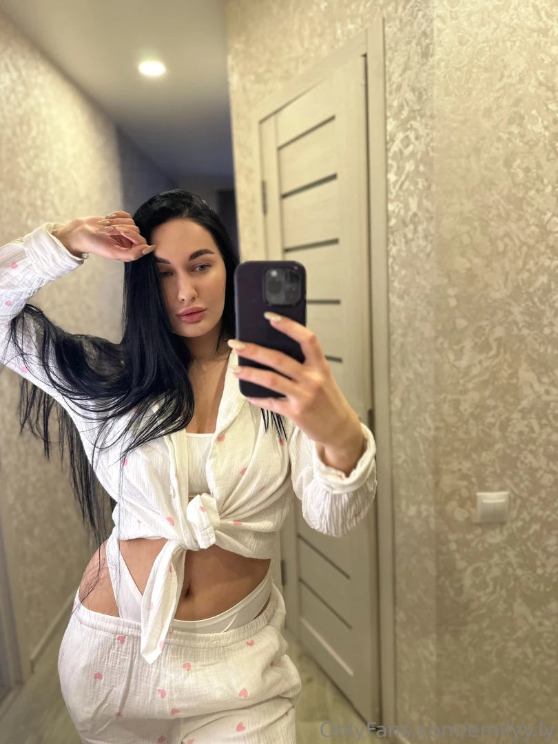 I think i look exactly the way i want you to look today i don t know 